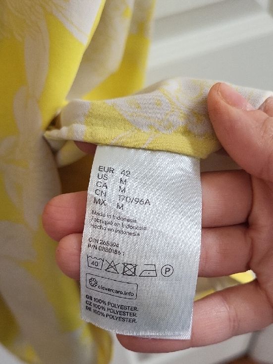 H&M Yellow and Cream Floral Midi Dress - Picture 5 of 5